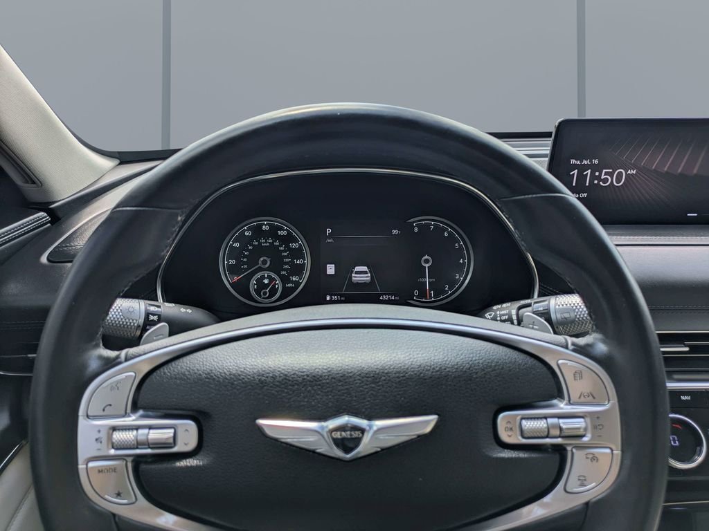 Used 2022 White Genesis 3.5T image 31