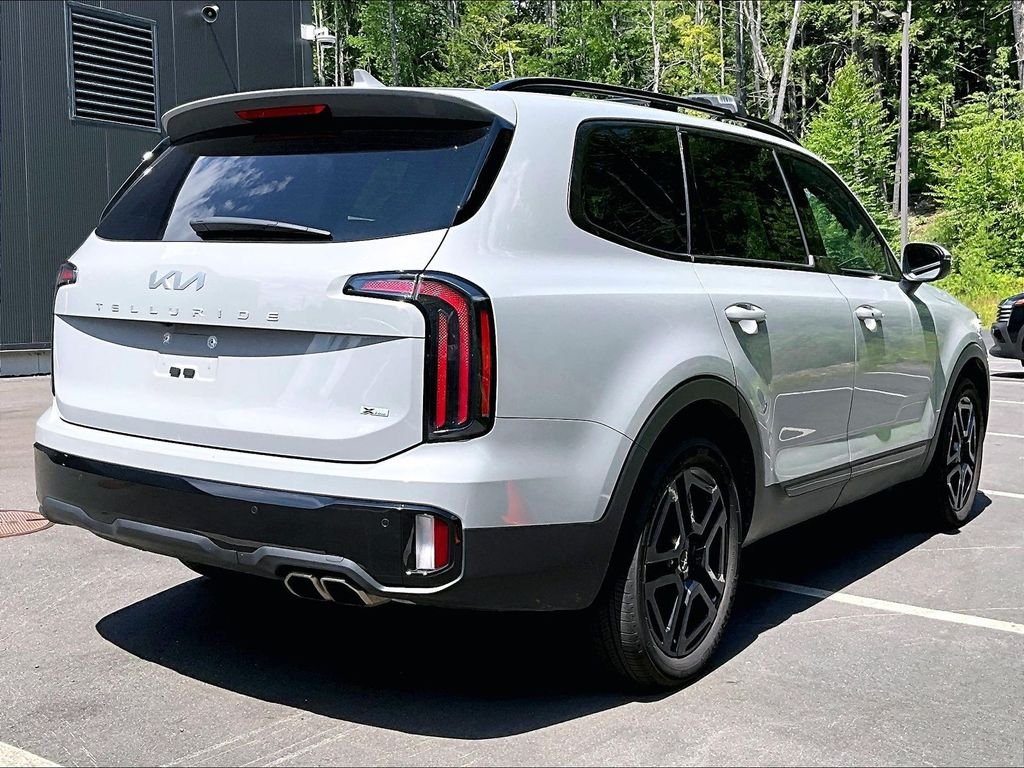 Used 2024 Gray Kia EX X-Line image 4
