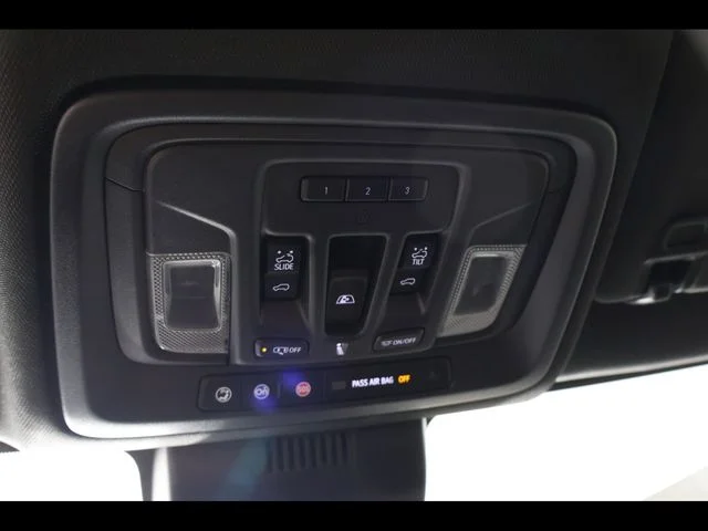 Used 2022 White Chevrolet ZR2 image 17