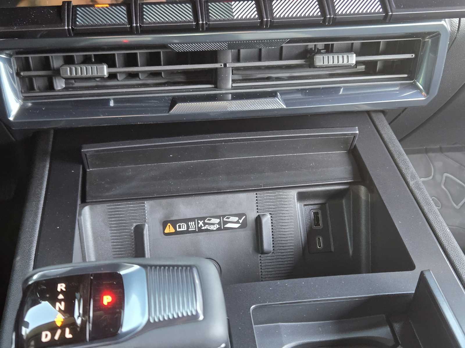 2026 GMC HUMMER EV 2X - Photo 13