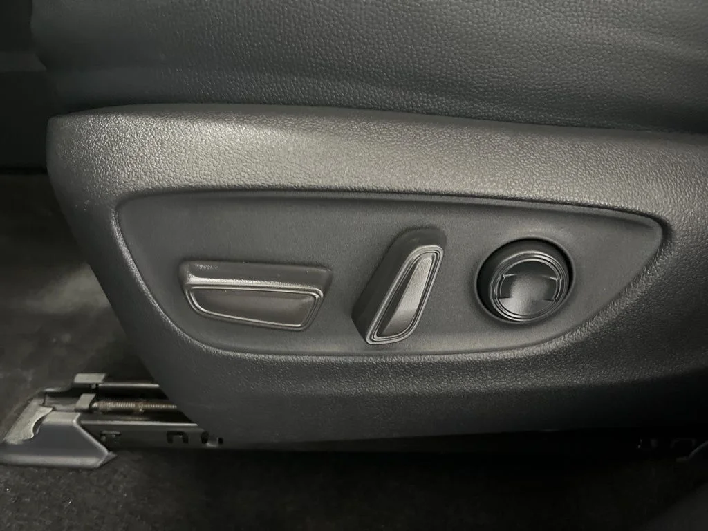 Used 2024 Silver Toyota Platinum image 24