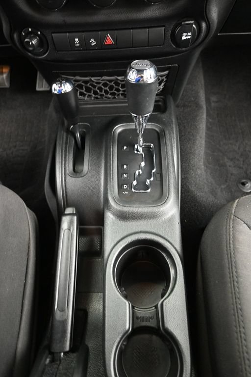 Used 2017 Silver Jeep Sport image 18