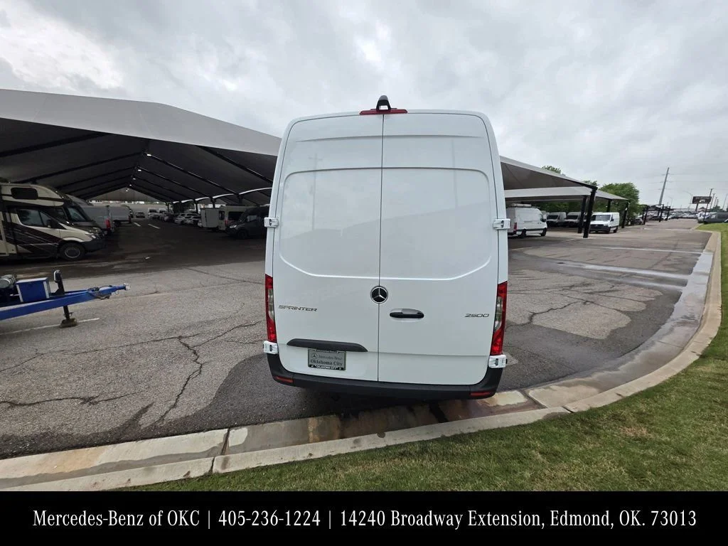 New 2026 Arctic White Mercedes-Benz Cargo 144 WB image 19