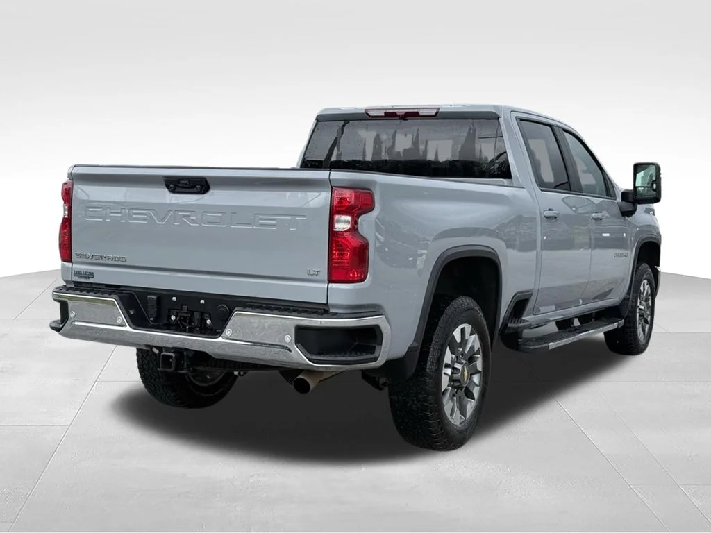 Used 2024 Gray Chevrolet LT image 24