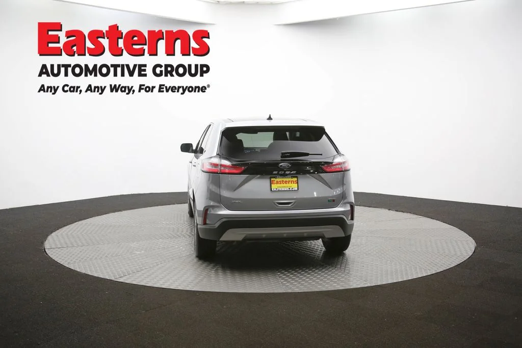 Used 2023 Silver Ford SEL image 63
