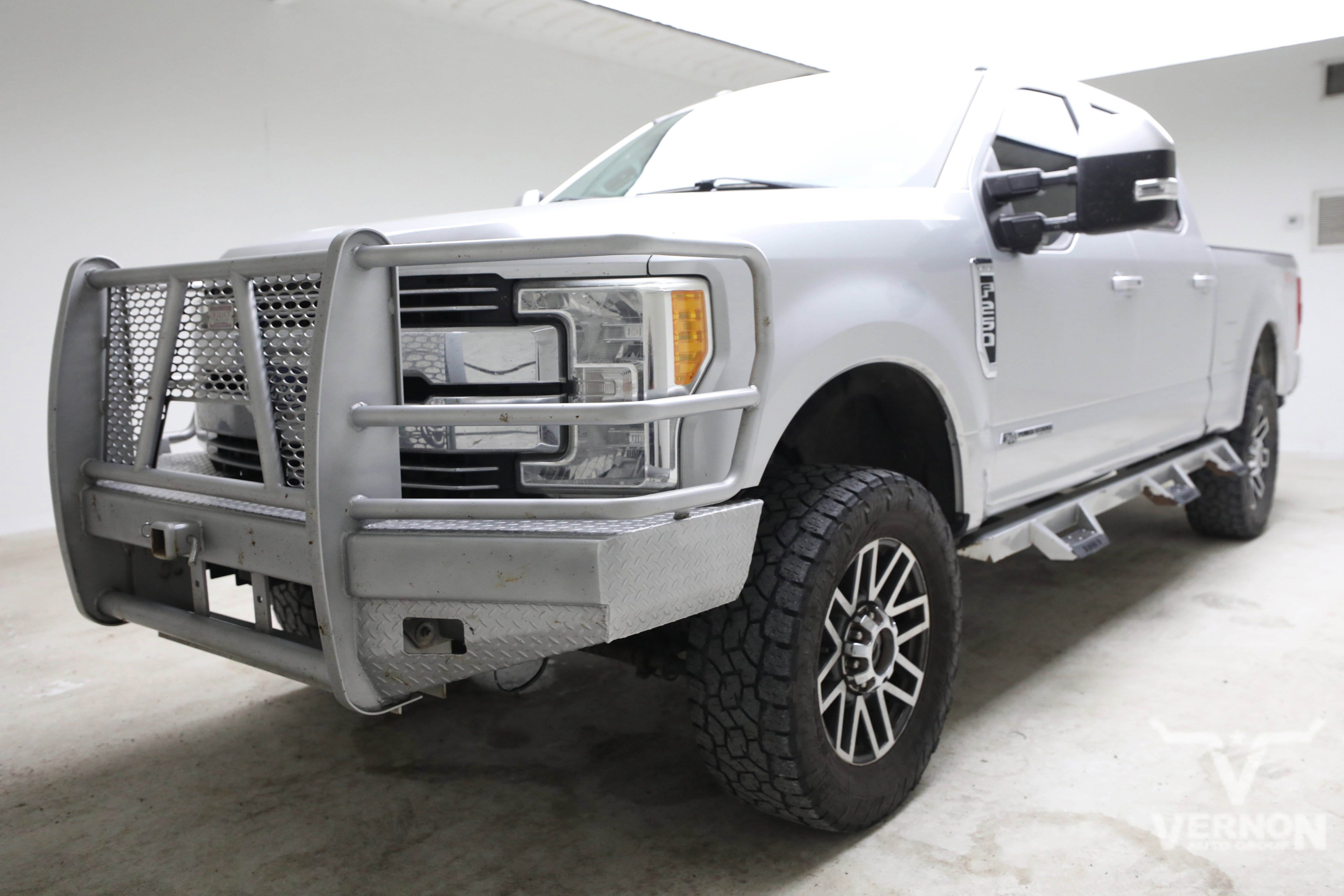 2017 Ford F-250 Lariat 4x4 Crew Cab 8' Box's photo
