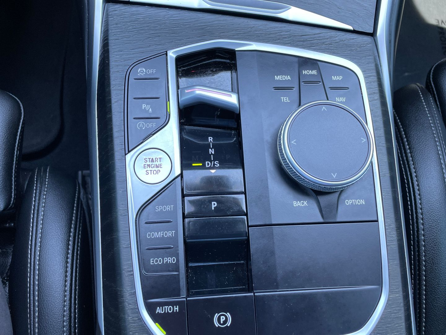 Used 2024 Gray BMW 330i xDrive image 18