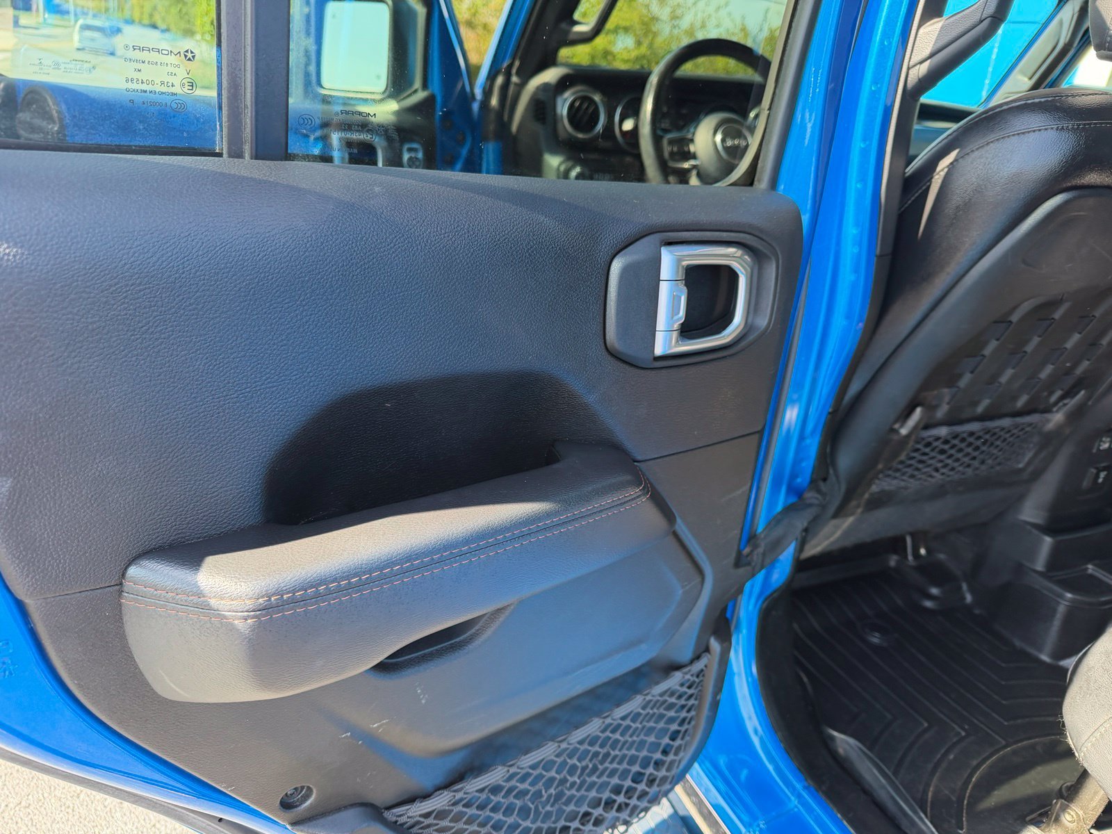 Used 2022 Blue Jeep Unlimited Rubicon 392 image 21