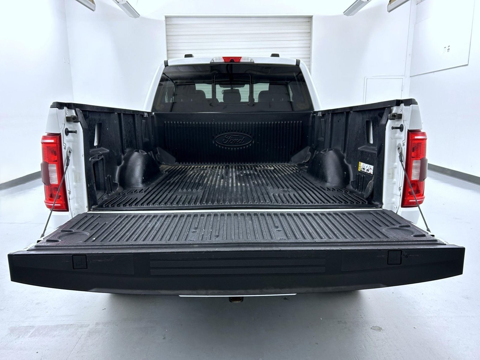 Used 2022 White Ford XLT image 21
