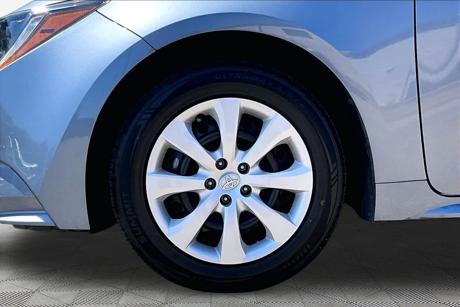Used 2025 Celestite Toyota LE image 11