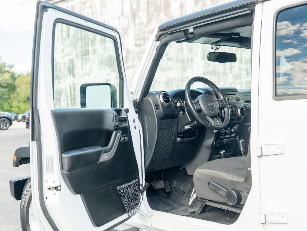 Used 2017 White Jeep Unlimited Sport image 12