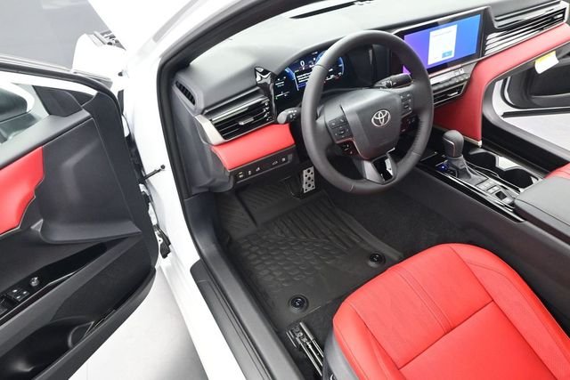 New 2026 Wind Chill Pearl Toyota XSE image 4