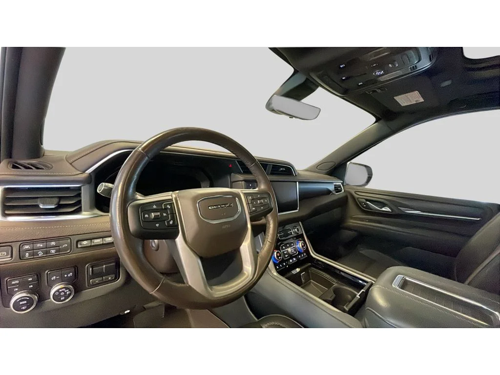 Used 2022 White Frost Tri-Coat GMC Denali image 11