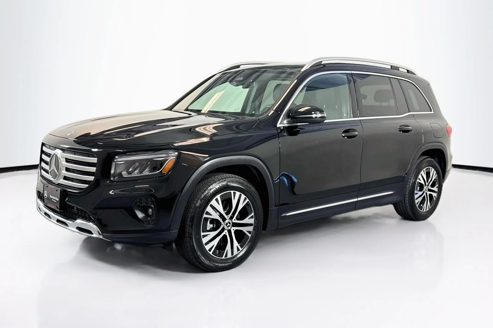 Used 2026 Night Black Mercedes-Benz GLB 250 image 1