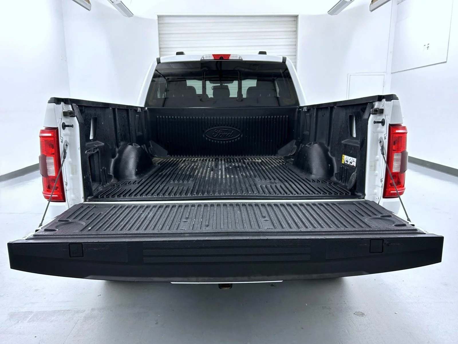 Used 2022 White Ford XLT image 21
