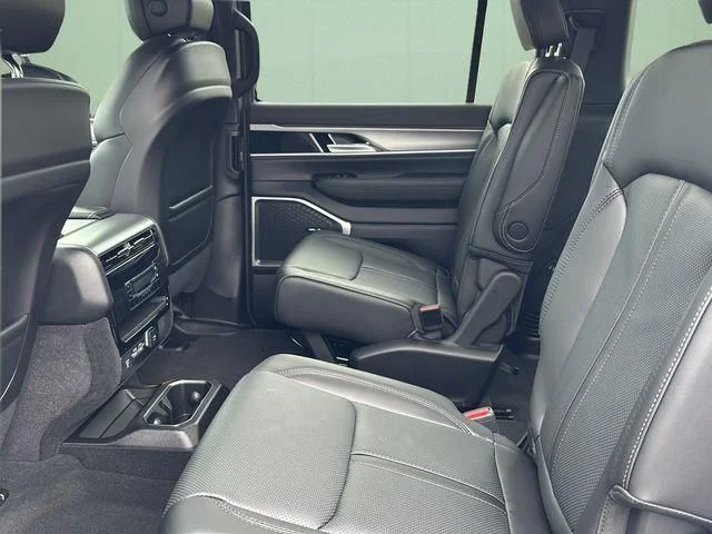 New 2026 White/off-white Jeep  image 23