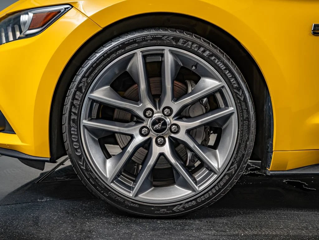 Used 2015 Yellow Ford GT Premium image 11
