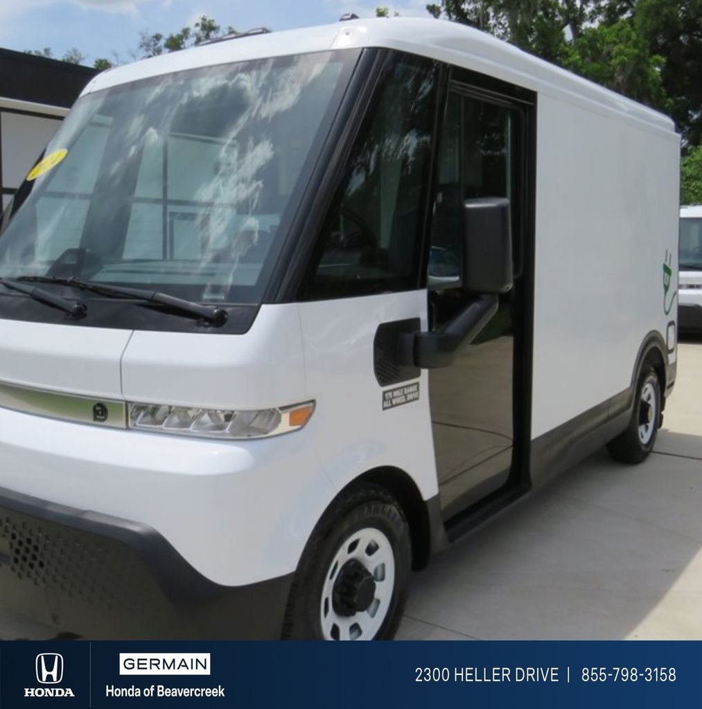 Used 2024 Oyster White BrightDrop  image 1