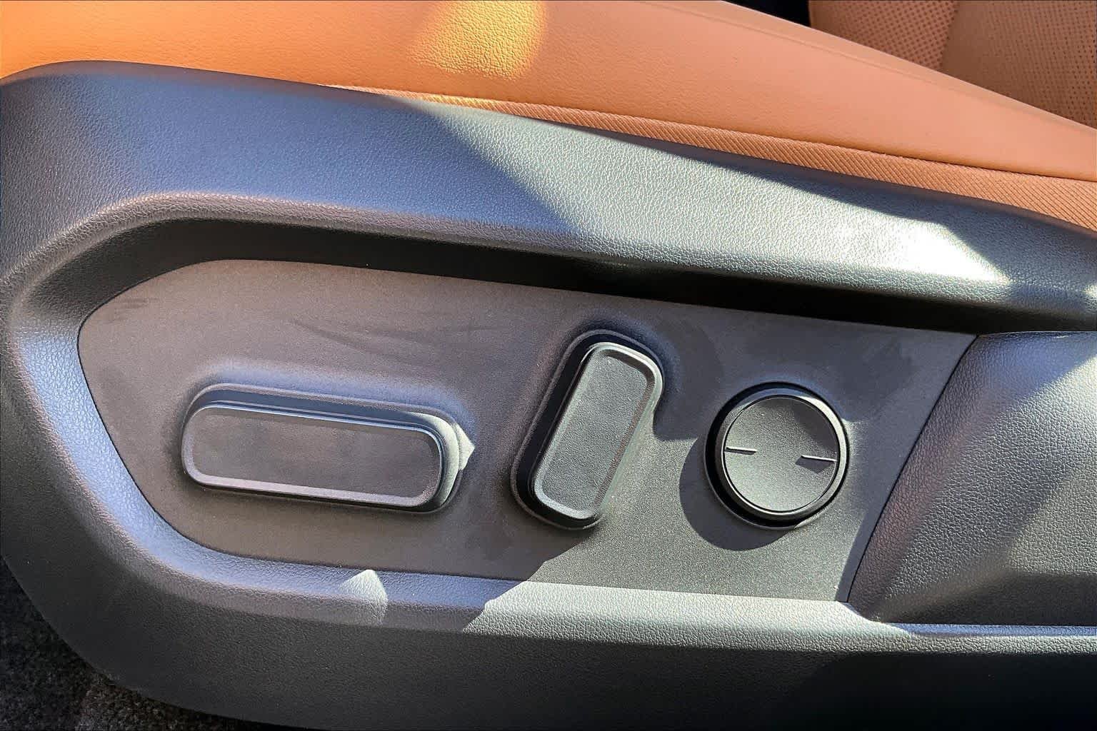 New 2026 Caviar Lexus PREMIUM image 15