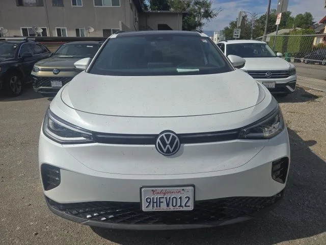 Used 2023 White Volkswagen Pro S image 3