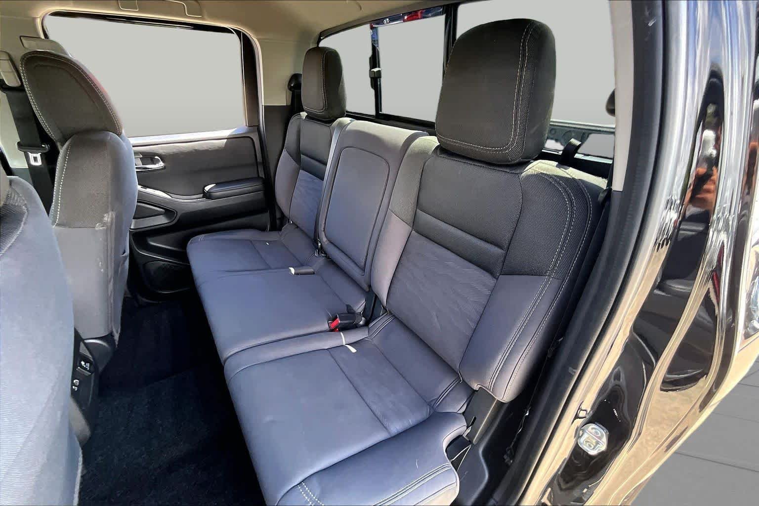 Used 2023 Super Black Nissan SV image 19