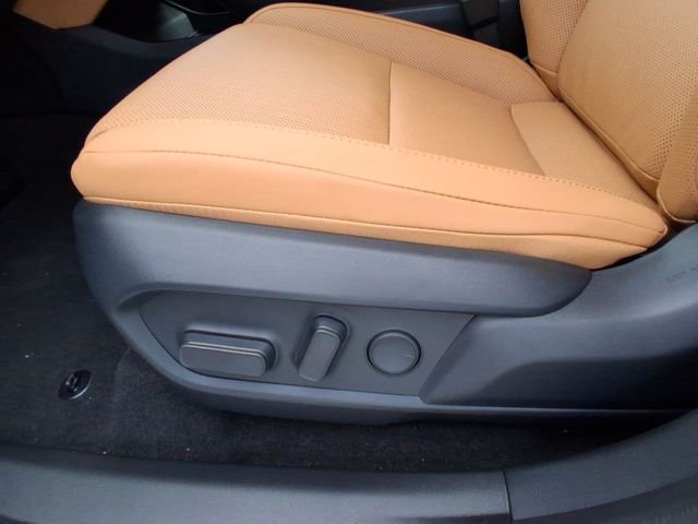 New 2026 Ultra White Lexus ES 350e PREMIUM image 12