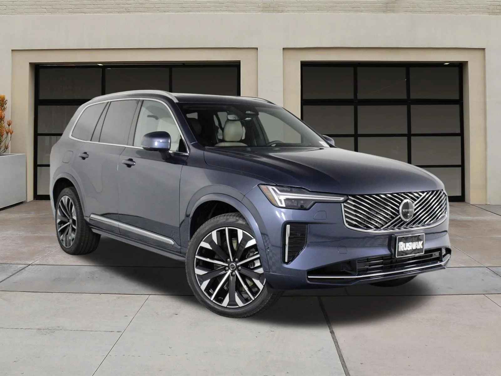 2026 Volvo XC90 Ultra - Photo 19