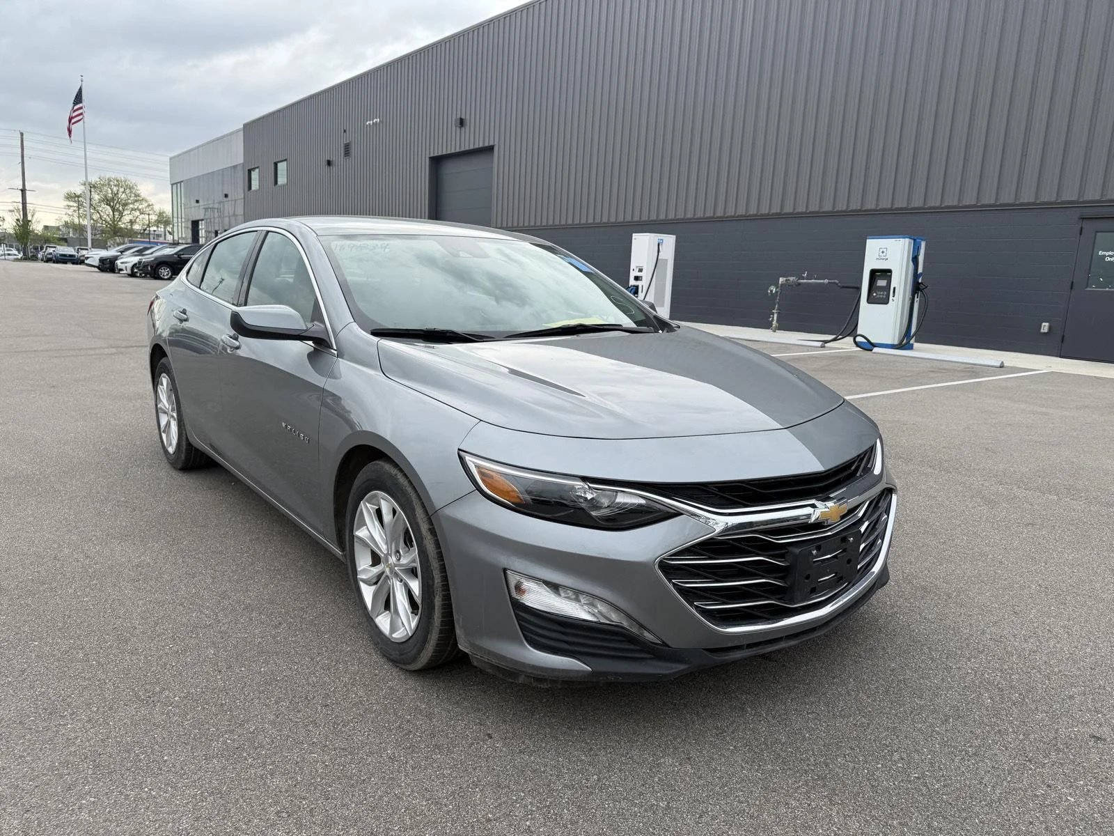 Used 2024 Sterling Grey Metallic Chevrolet 1LT image 1