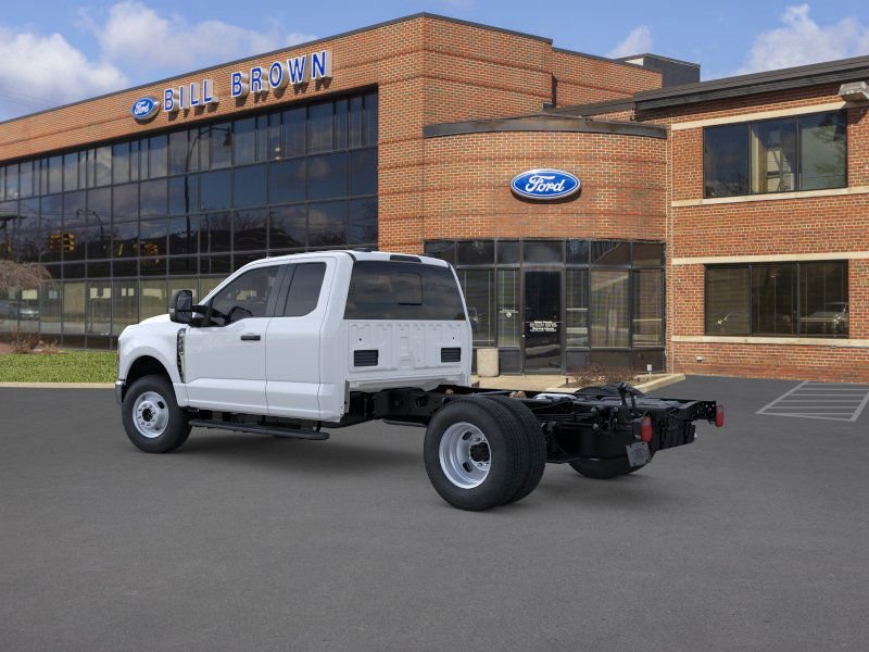 New 2025 Oxford White Ford XL image 26