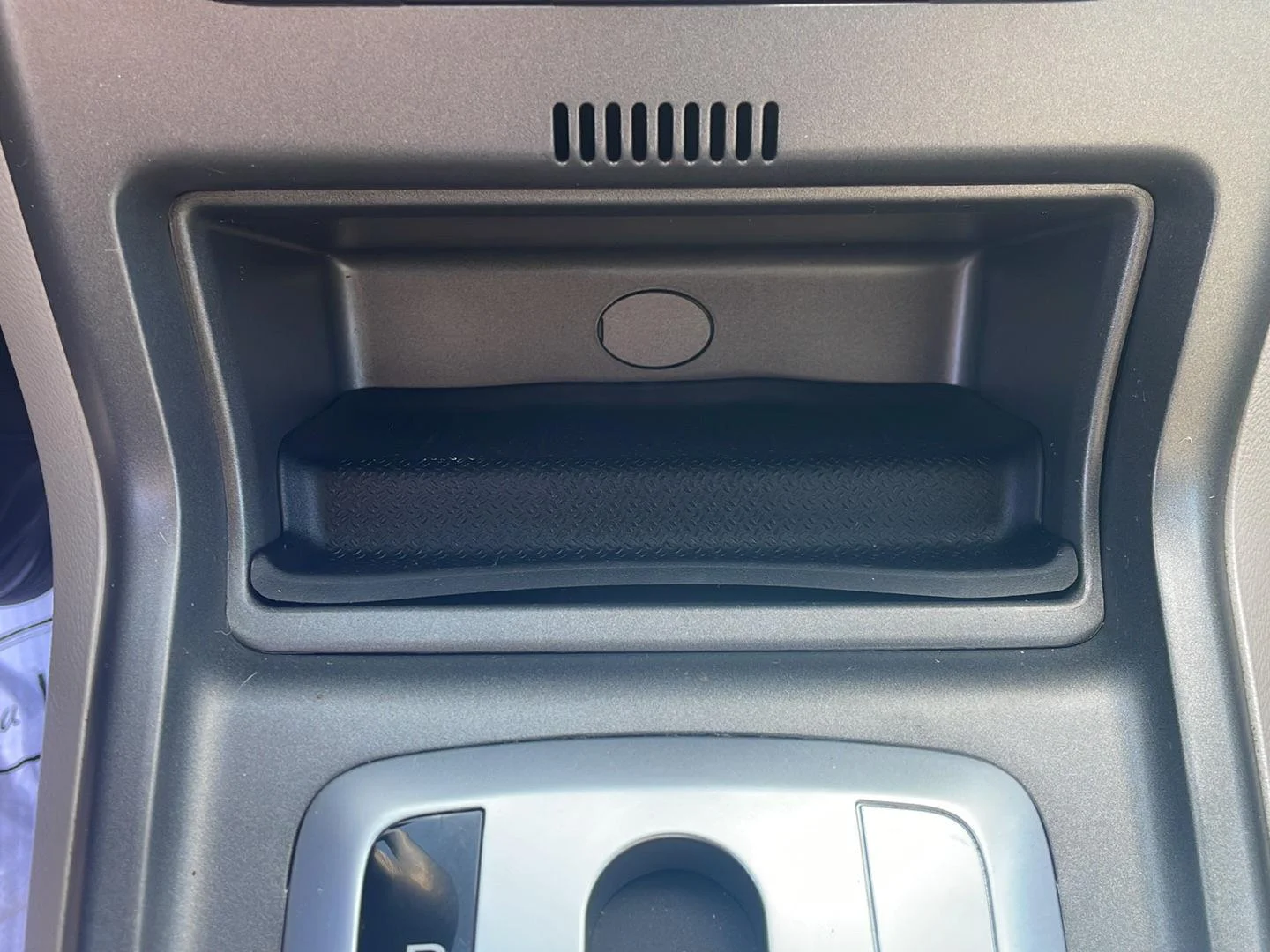Used 2008 Silver Pearl Saturn XE image 21