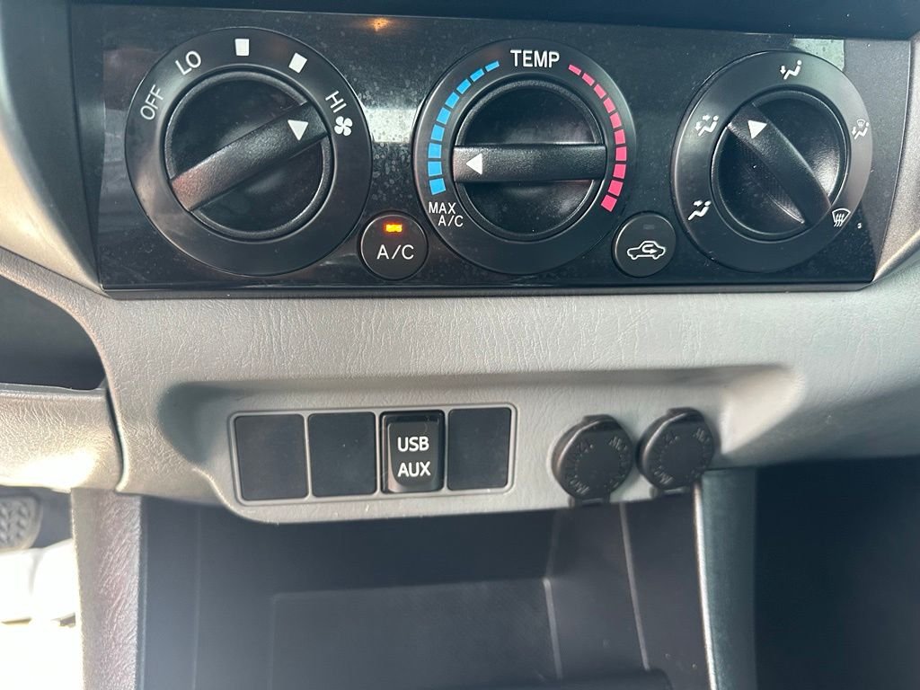 Used 2015 Black Toyota PreRunner image 17