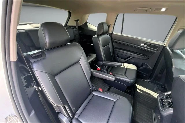 Used 2019 Reflex Silver Metallic Volkswagen SEL image 25