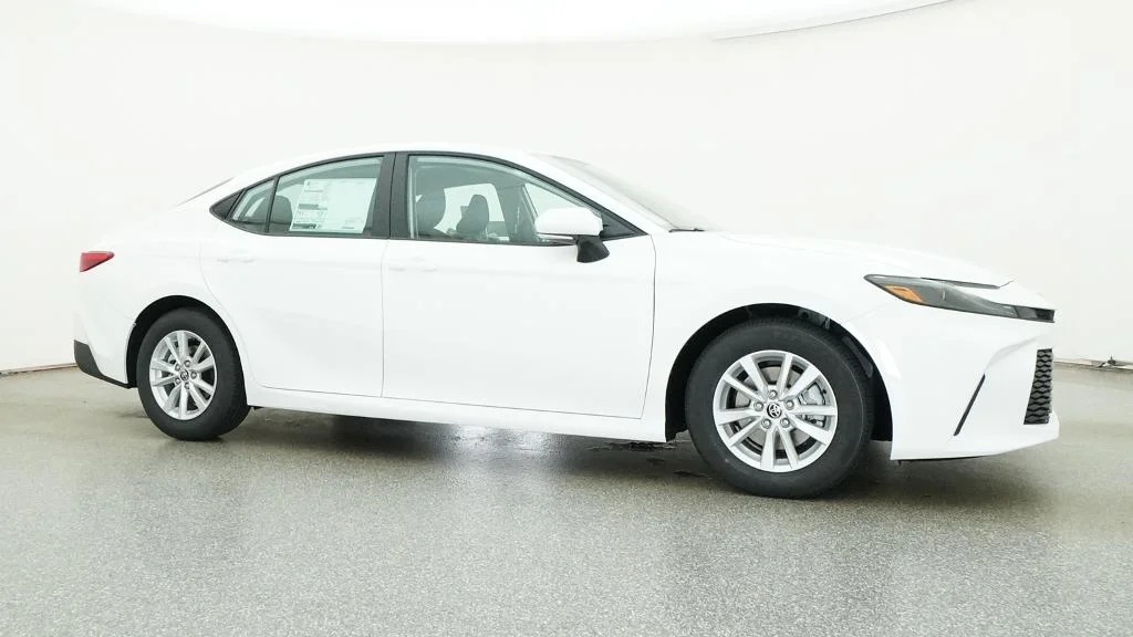 New 2026 Ice Cap Toyota LE image 11