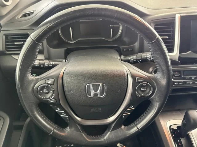 Used 2018 White Honda EX-L image 28