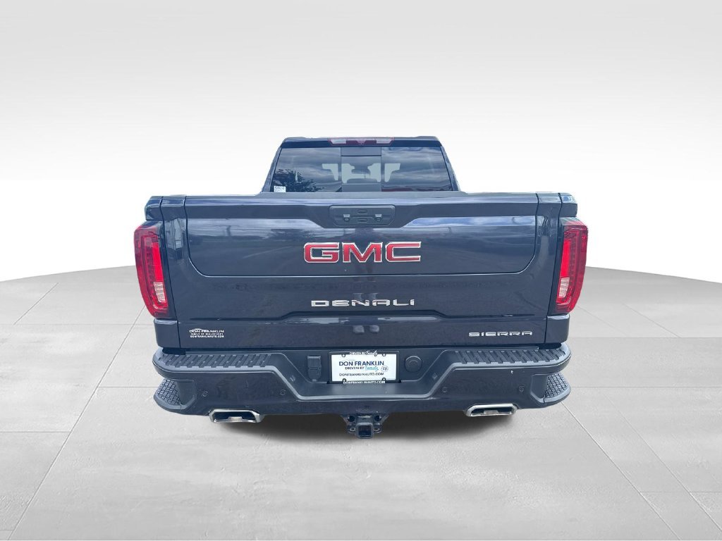 Used 2022 Silver GMC Denali image 4