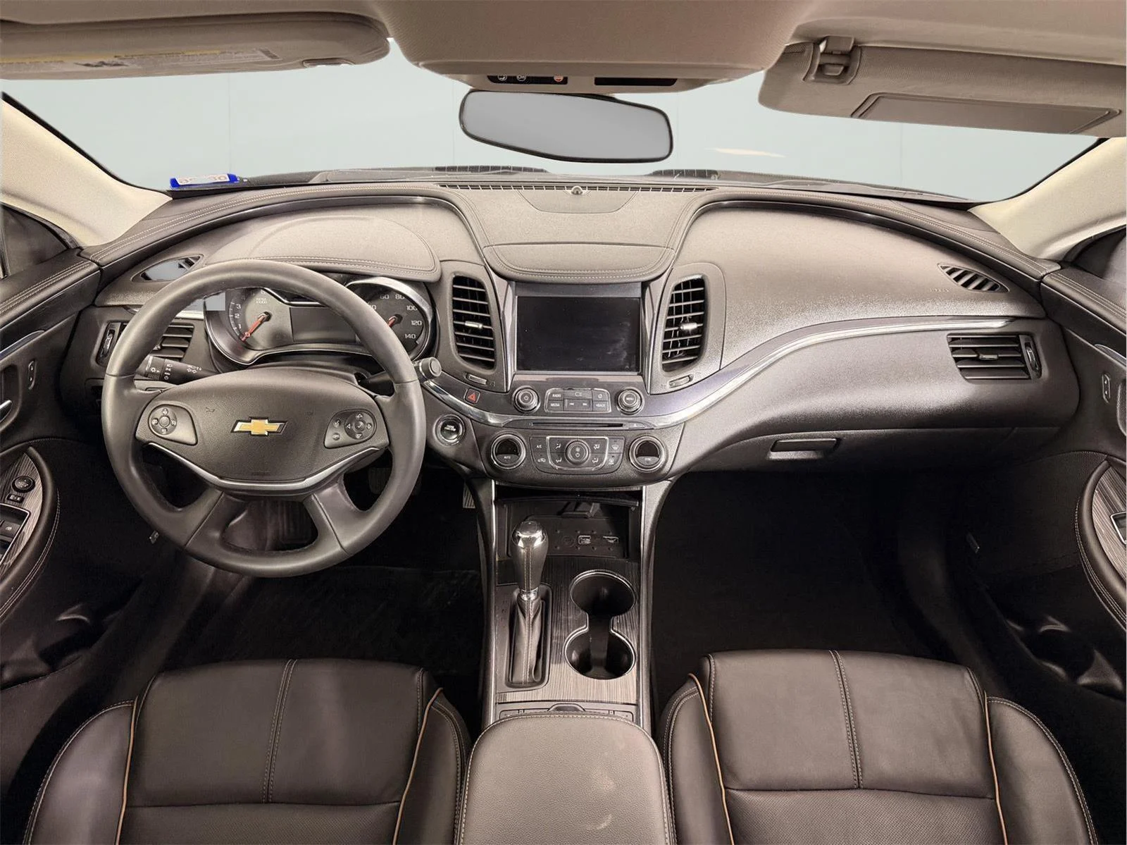 Used 2018 MOSAIC BLACK METALLIC Chevrolet Premier image 21