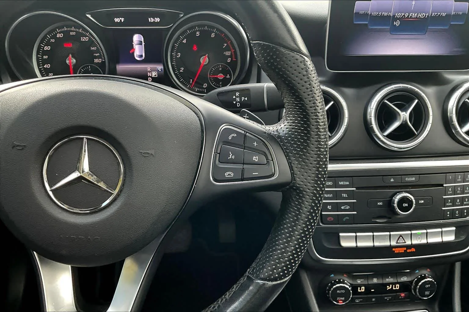 Used 2019 Polar White Mercedes-Benz CLA 250 image 24