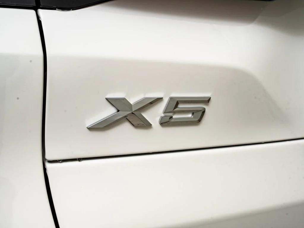 New 2026 Alpine White BMW xDrive40i image 18