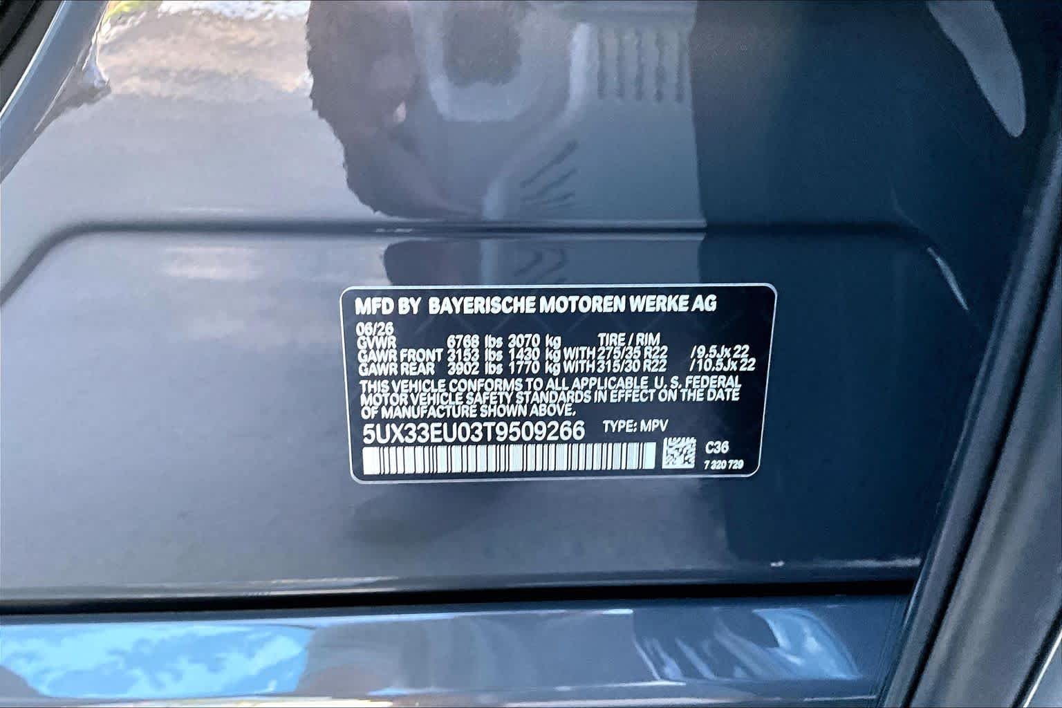 New 2026 Dravit Grey Metallic BMW M60i image 19