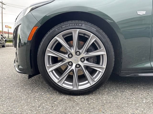 Used 2020 Evergreen Metallic Cadillac Sport image 16
