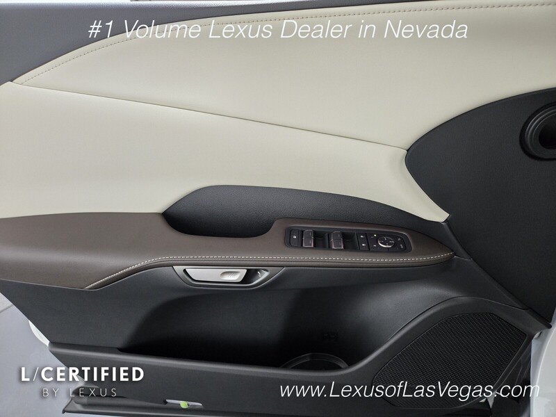 Certified Used 2026 White Pearl Lexus PREMIUM PLUS image 30