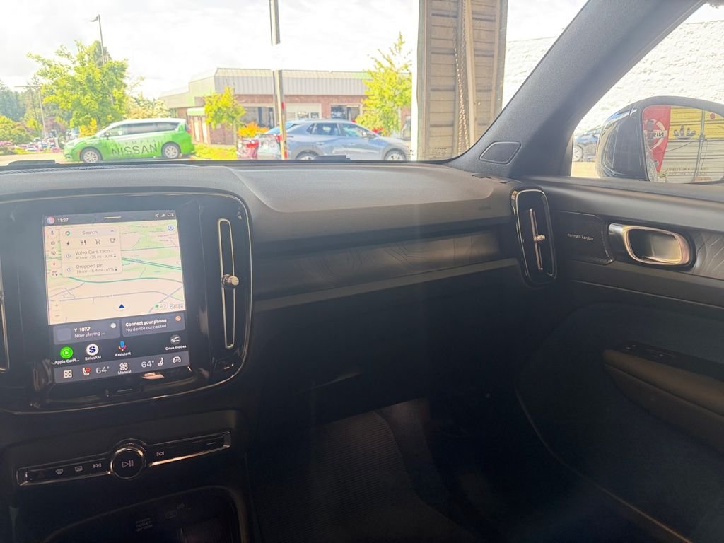 Used 2023 Blue Volvo Ultimate image 21