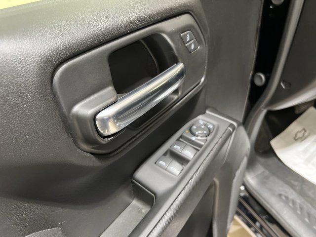 2025 Chevrolet Silverado 1500 Custom - Photo 21