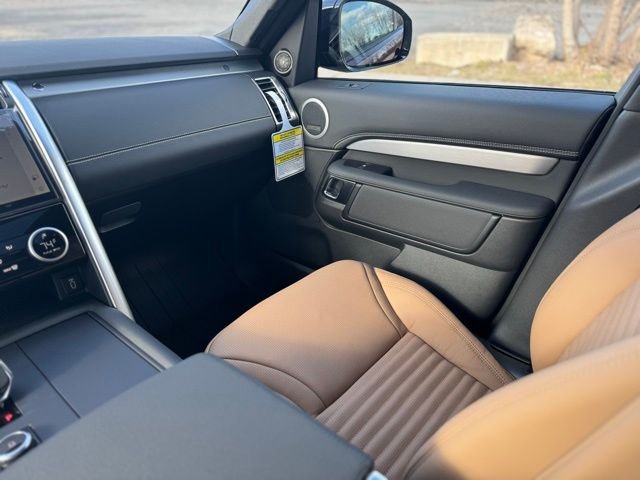 New 2026 Sedona Red Land Rover Gemini Edition image 12