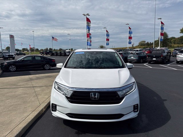 Used 2024 Silver Honda EX-L image 2
