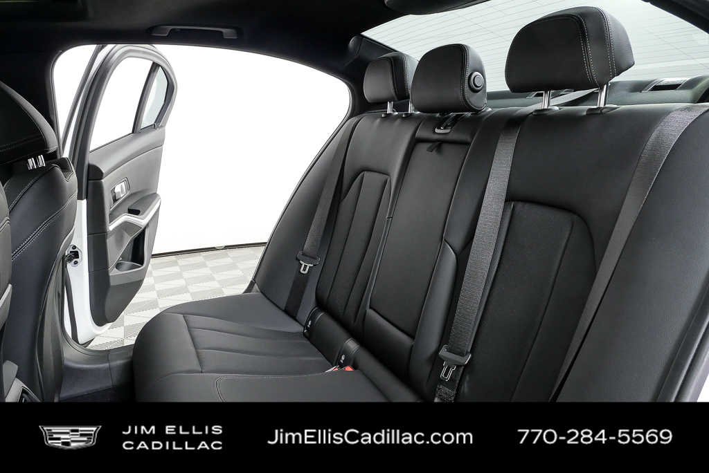 2025 BMW 3 Series 330i - Photo 20
