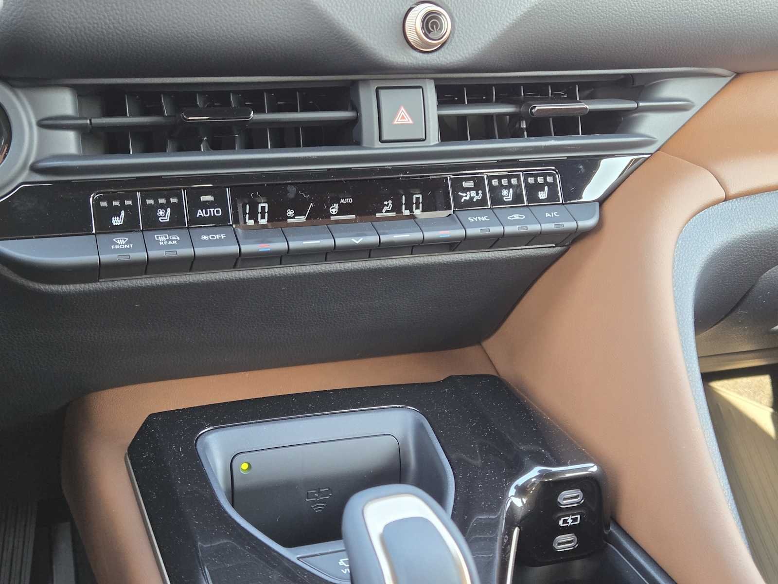2026 Toyota Crown Signia Limited - Photo 27
