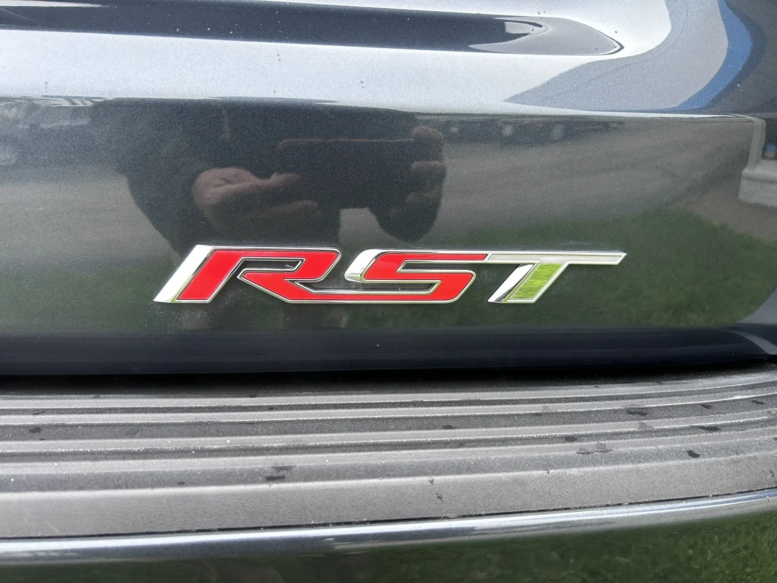 Used 2021 GRAY Chevrolet RST image 5