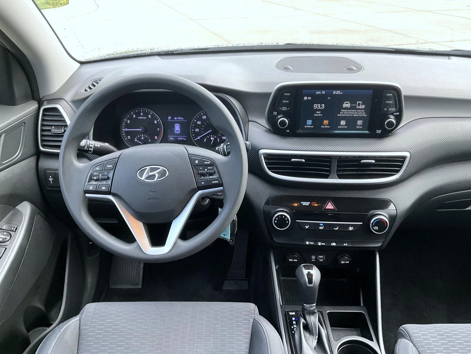 Certified Used 2020 Blue Hyundai SE image 14