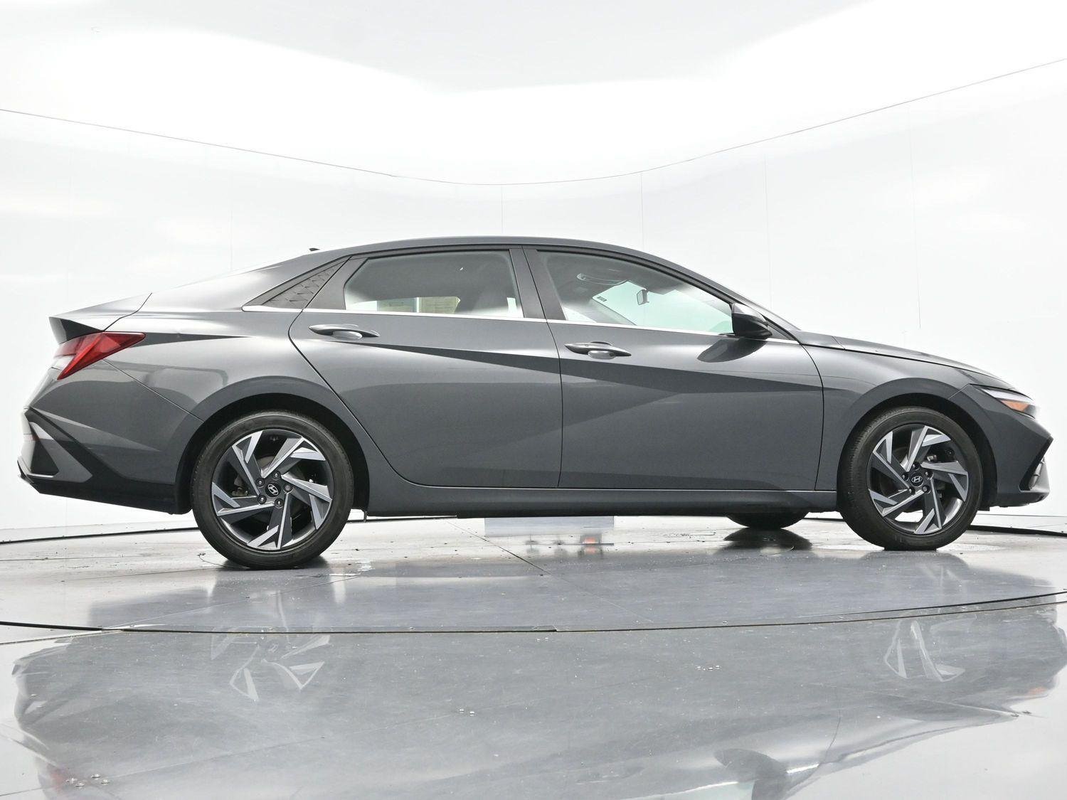 Used 2024 Ecotronic Gray Hyundai SEL image 53